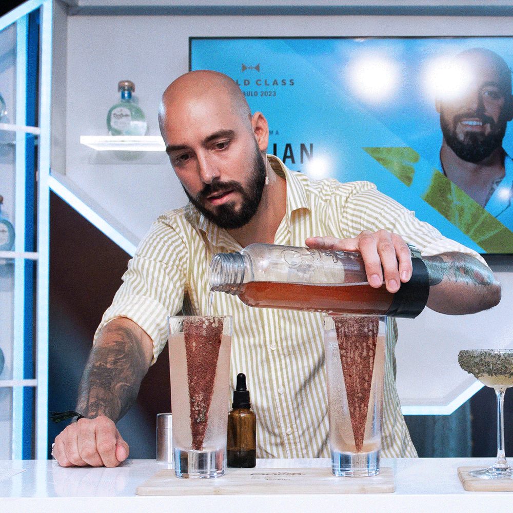 A World Class competitor preparing a carbonated cocktail with Preshh (7 of 15)