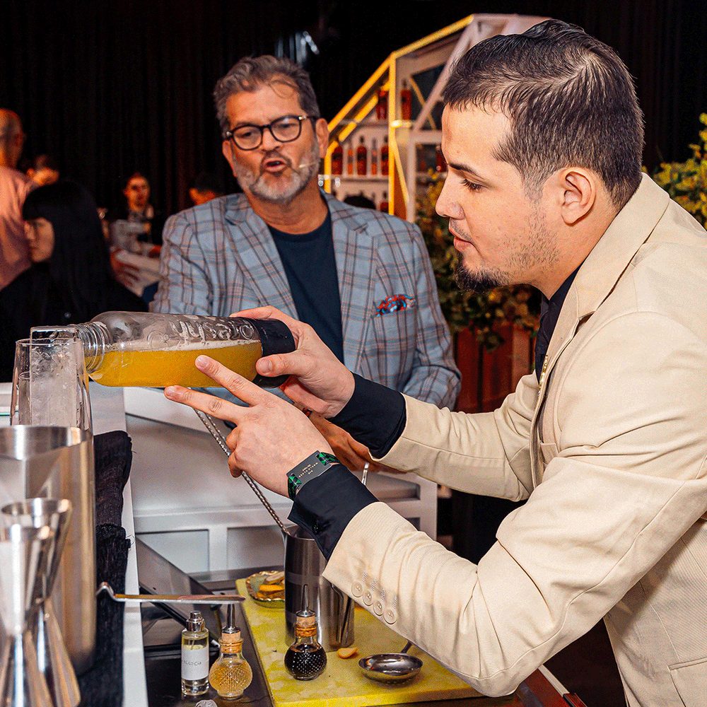A World Class competitor preparing a carbonated cocktail with Preshh (13 of 15)